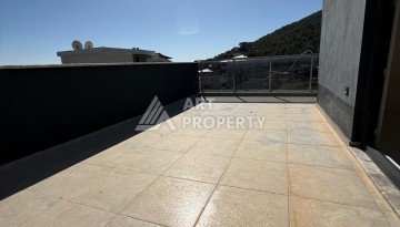 Двухуровневая квартира 4+1 с видом на море в районе Чыплаклы, Алания — 170 м² - Ракурс 8