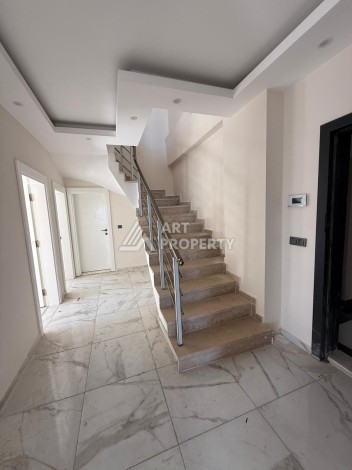 Двухуровневая квартира 4+1 с видом на море в районе Чыплаклы, Алания — 170 м² - Ракурс 8