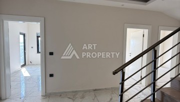 Двухуровневая квартира 4+1 с видом на море в районе Чыплаклы, Алания — 170 м² - Ракурс 11