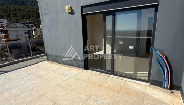 Двухуровневая квартира 4+1 с видом на море в районе Чыплаклы, Алания — 170 м² - Ракурс 19