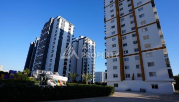 Квартира 1+1 с отдельной кухней в районе Томюк, Мерсин — 450 м до моря - Ракурс 3