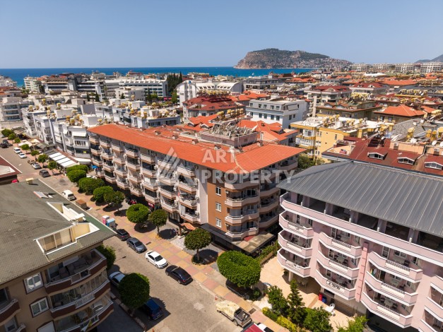 Меблированная квартира 1+1 в районе Оба, 500 м от пляжа - Ракурс 0