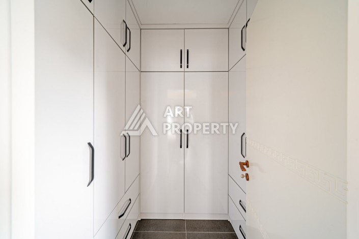 Просторная квартира 3+1 в центре района Оба, 144 кв.м. - Ракурс 1