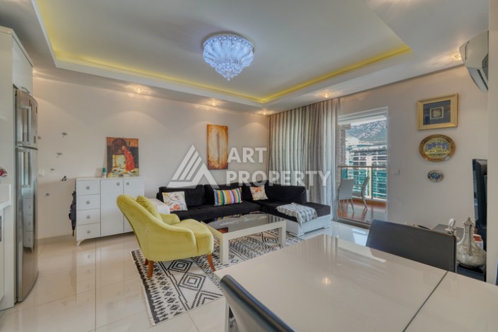 Просторная квартира 1+1 в Махмутларе в 200 метрах от моря с панорамными видами - Ракурс 3