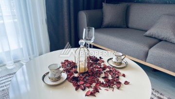 Уютная квартира 1+1 в центре Махмутлара — отличный вариант для жизни и отдыха у моря. - Ракурс 5