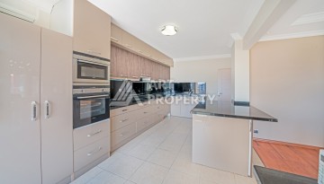 Просторная квартира 220 м² с большими террасами и видом на море - Ракурс 2