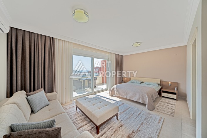 Просторная квартира 220 м² с большими террасами и видом на море - Ракурс 17