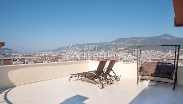 Просторная квартира 4+1 в комплексе с развитой инфраструктурой в районе Тосмур — идеальный вариант для комфортной жизни у моря - Ракурс 2