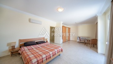 Просторная квартира 4+1 в комплексе с развитой инфраструктурой в районе Тосмур — идеальный вариант для комфортной жизни у моря - Ракурс 14