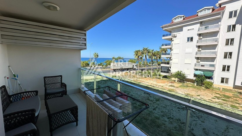 Квартира 1+1 на первой береговой линии в Кестеле с видом на море - Ракурс 18