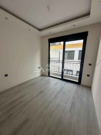 Продается квартира в центре Алании в доме с богатой инфраструктурой - Ракурс 5