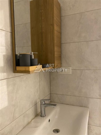 Уютная меблированная квартира 1+1 в центре Алании — идеальный вариант для жизни и инвестиций у моря - Ракурс 6