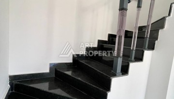 Квартира 2+1 дуплекс с видом на море в районе Махмутлар. - Ракурс 4