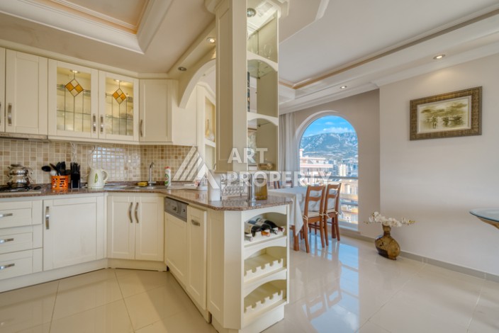 Квартира 2+1 с панорамным видом на море всего в 50 метрах от пляжа в районе Махмутлар. - Ракурс 1