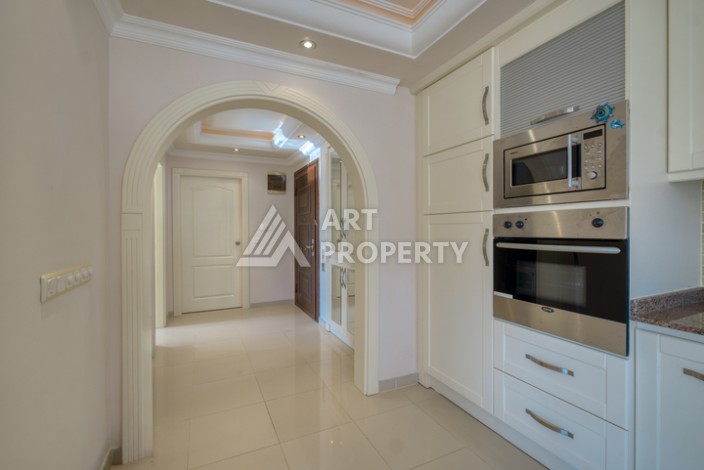 Квартира 2+1 с панорамным видом на море всего в 50 метрах от пляжа в районе Махмутлар. - Ракурс 3