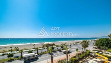 Квартира 2+1 на первой линии у моря с панорамным видом в районе Махмутлар. - Ракурс 1