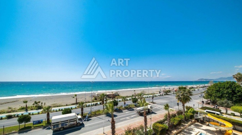 Квартира 2+1 на первой линии у моря с панорамным видом в районе Махмутлар. - Ракурс 0