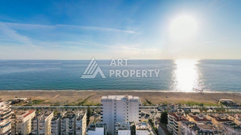 Квартира 2+1 на первой линии у моря с панорамным видом в районе Махмутлар. - Ракурс 2