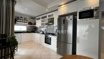 Меблированная квартира 2+1 в новом комплексе в районе Обa, Аланья - Ракурс 3