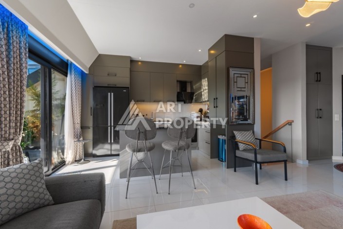 Дуплекс 2+1 в центре камерной резиденции в 200 м от моря в центре Алании - Ракурс 3