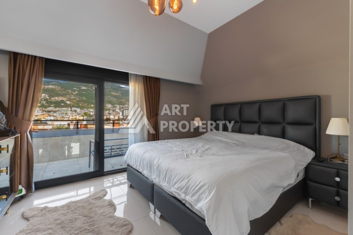 Дуплекс 2+1 в центре камерной резиденции в 200 м от моря в центре Алании - Ракурс 9