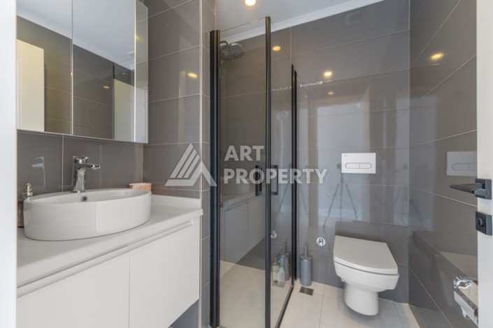 Дуплекс 2+1 в центре камерной резиденции в 200 м от моря в центре Алании - Ракурс 17