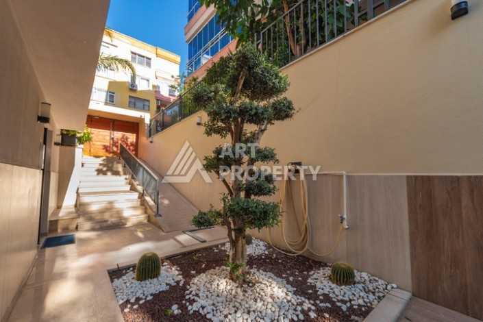 Дуплекс 2+1 в центре камерной резиденции в 200 м от моря в центре Алании - Ракурс 28