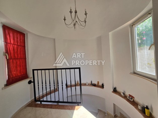 Просторный меблированный дуплекс 2+1 с панорамными видами на горы и город в  районе Каргыджак. - Ракурс 7