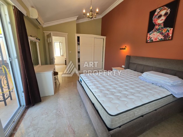 Просторный меблированный дуплекс 2+1 с панорамными видами на горы и город в  районе Каргыджак. - Ракурс 10