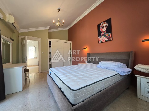 Просторный меблированный дуплекс 2+1 с панорамными видами на горы и город в  районе Каргыджак. - Ракурс 11