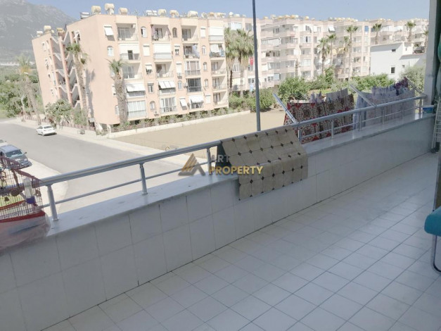 Трехкомнатная квартира с видом на Торосские горы в центре Махмутлара, 130 м2 - Ракурс 9