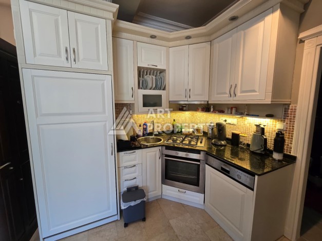 Просторный меблированный дуплекс 2+1 с панорамными видами на горы и город в  районе Каргыджак. - Ракурс 26