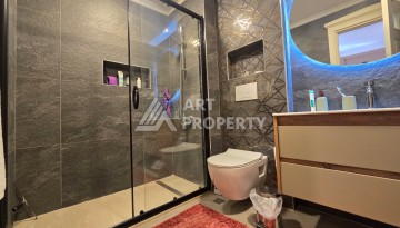 Просторный меблированный дуплекс 2+1 с панорамными видами на горы и город в  районе Каргыджак. - Ракурс 33