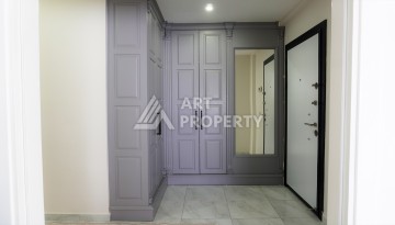 Просторная квартира 2+1 с тремя балконами в Махмутларе, Аланья - Ракурс 4