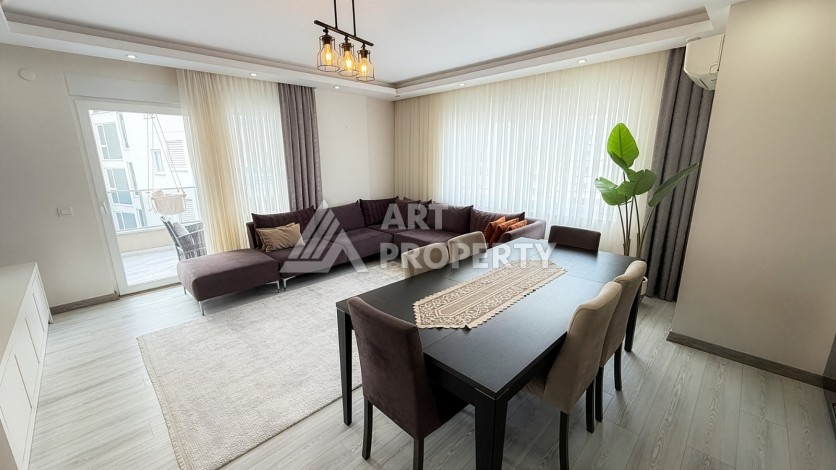 Просторная квартира 2+1 с тремя балконами в Махмутларе, Аланья - Ракурс 5