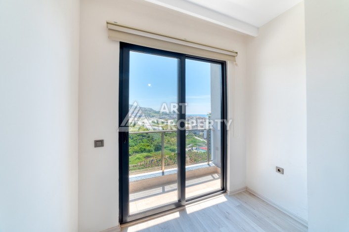 2+1 с полной панорамой на море, крепость и горы — 120 м² на 10 этаже в Махмутларе - Ракурс 6