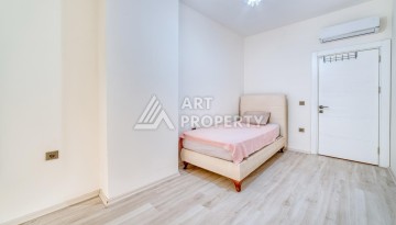 2+1 с полной панорамой на море, крепость и горы — 120 м² на 10 этаже в Махмутларе - Ракурс 10