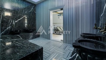 2+1 с полной панорамой на море, крепость и горы — 120 м² на 10 этаже в Махмутларе - Ракурс 31