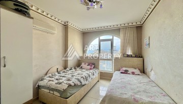 Просторная 2+1 квартира 110 м² на 9 этаже с панорамным видом на море и крепость, в 70 метрах от пляжа, с бассейном и развитой инфраструктурой - Ракурс 3