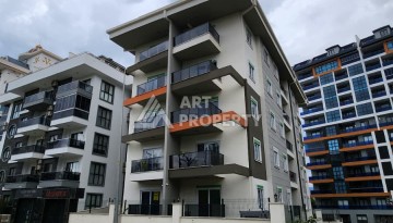 Уютная квартира 1+1 в Махмутларе, 55 м², 3 этаж, комплекс с бассейном - Ракурс 11