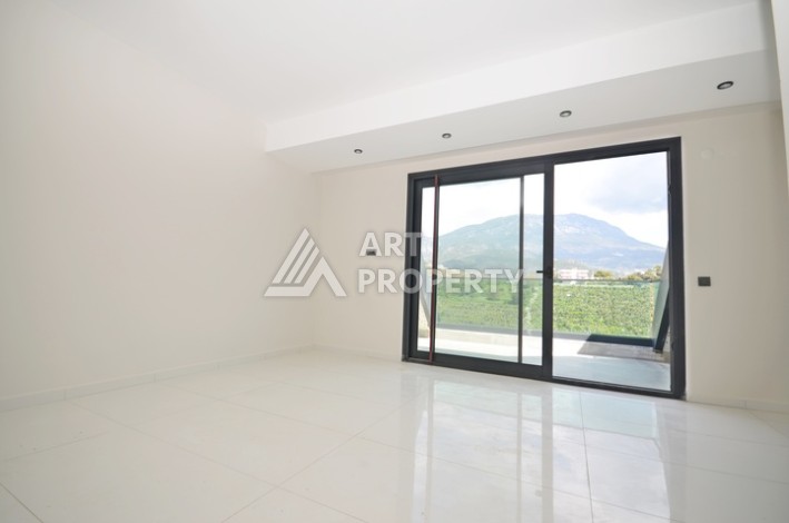 Просторный дуплекс 3+1 с видом на горы в районе Каргыджак, 150 кв.м. - Ракурс 12