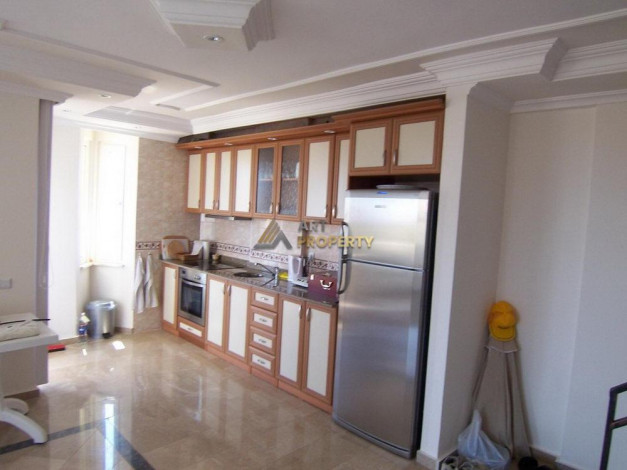 Меблированный пятикомнатный пентхаус в районе Кестель, 200 м2 - Ракурс 2