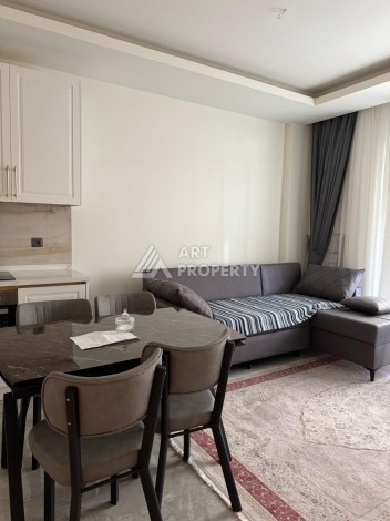 Стильная меблированная квартира 1+1 у пляжа Клеопатра, 55 кв.м. - Ракурс 3