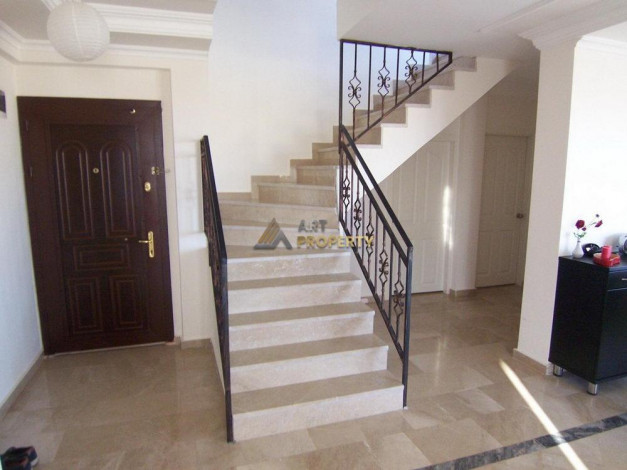 Меблированный пятикомнатный пентхаус в районе Кестель, 200 м2 - Ракурс 13