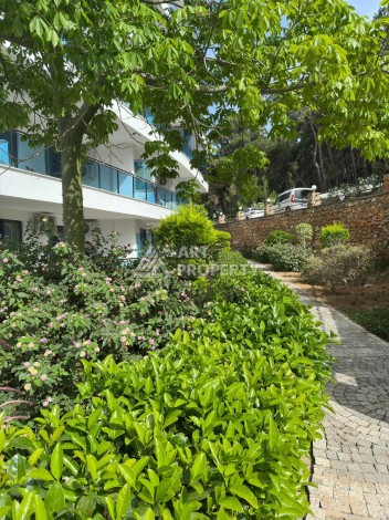 Просторная меблированная квартира 2+1 в элитном комплексе в районе Каргыджак — 300 метров до моря. - Ракурс 14