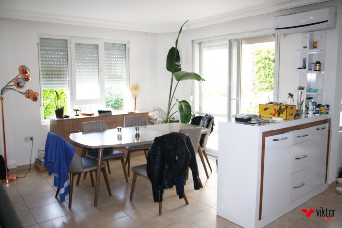 Вилла 4+1 у моря с видом на море и горы в районе Кестель, 240 м2 - Ракурс 3