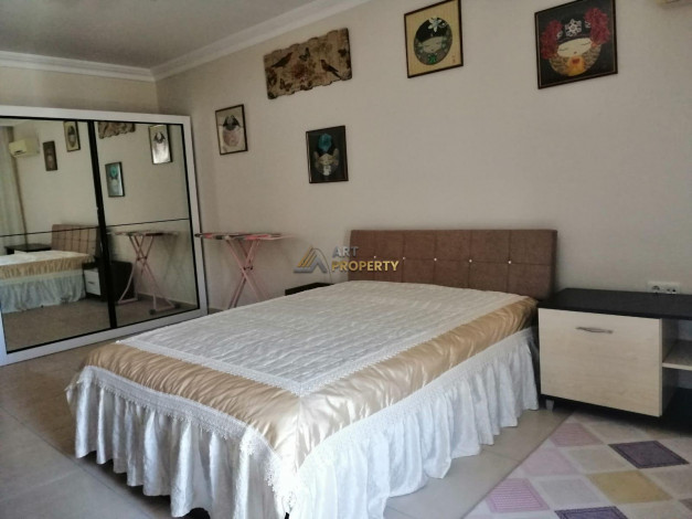 Квартира 2+1 в самом центре Махмутлара с видом на море, 160 м2 - Ракурс 24