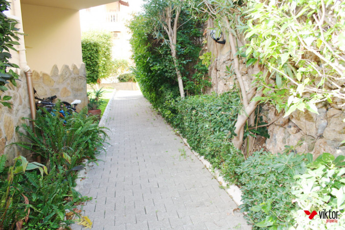 Вилла 4+1 у моря с видом на море и горы в районе Кестель, 240 м2 - Ракурс 31