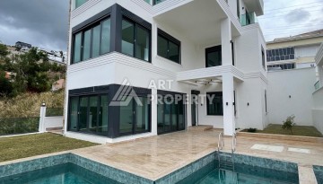 Роскошная вилла 3+1 в районе Каргыджак, 190 кв.м. - Ракурс 1