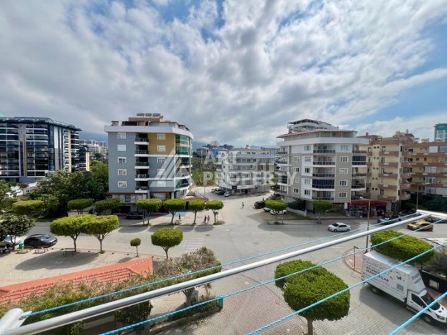 Светлая квартира 1+1 в 150 метрах от моря в районе Махмутлар - Ракурс 3